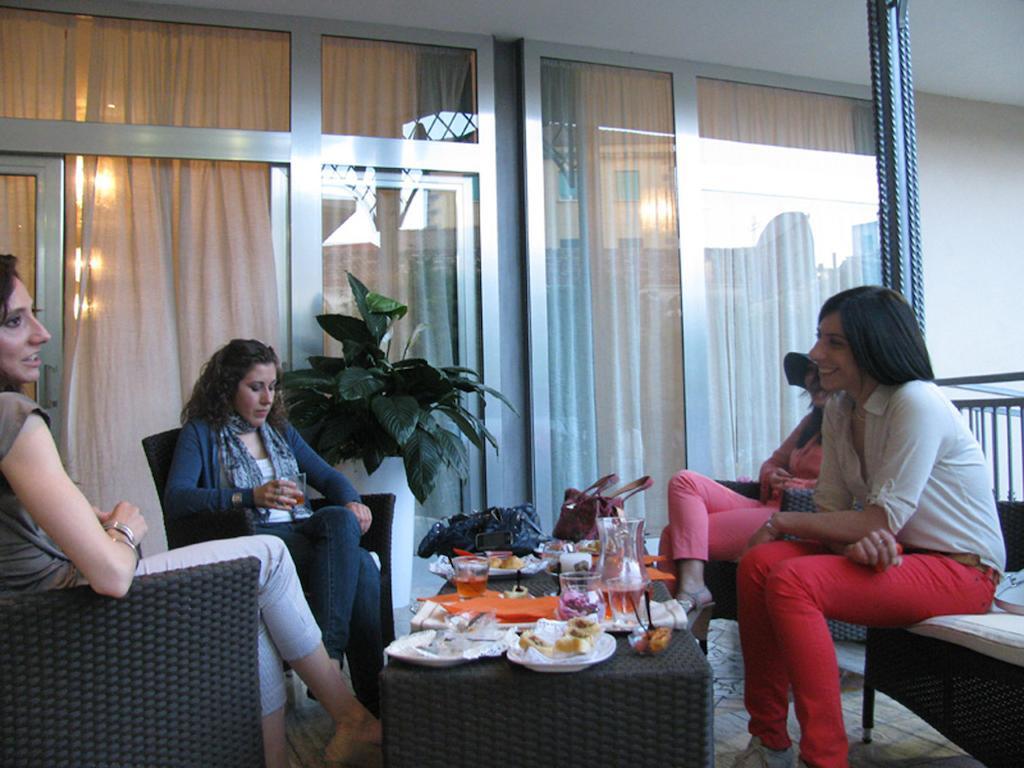 Hotel Grazia Eboli Bagian luar foto